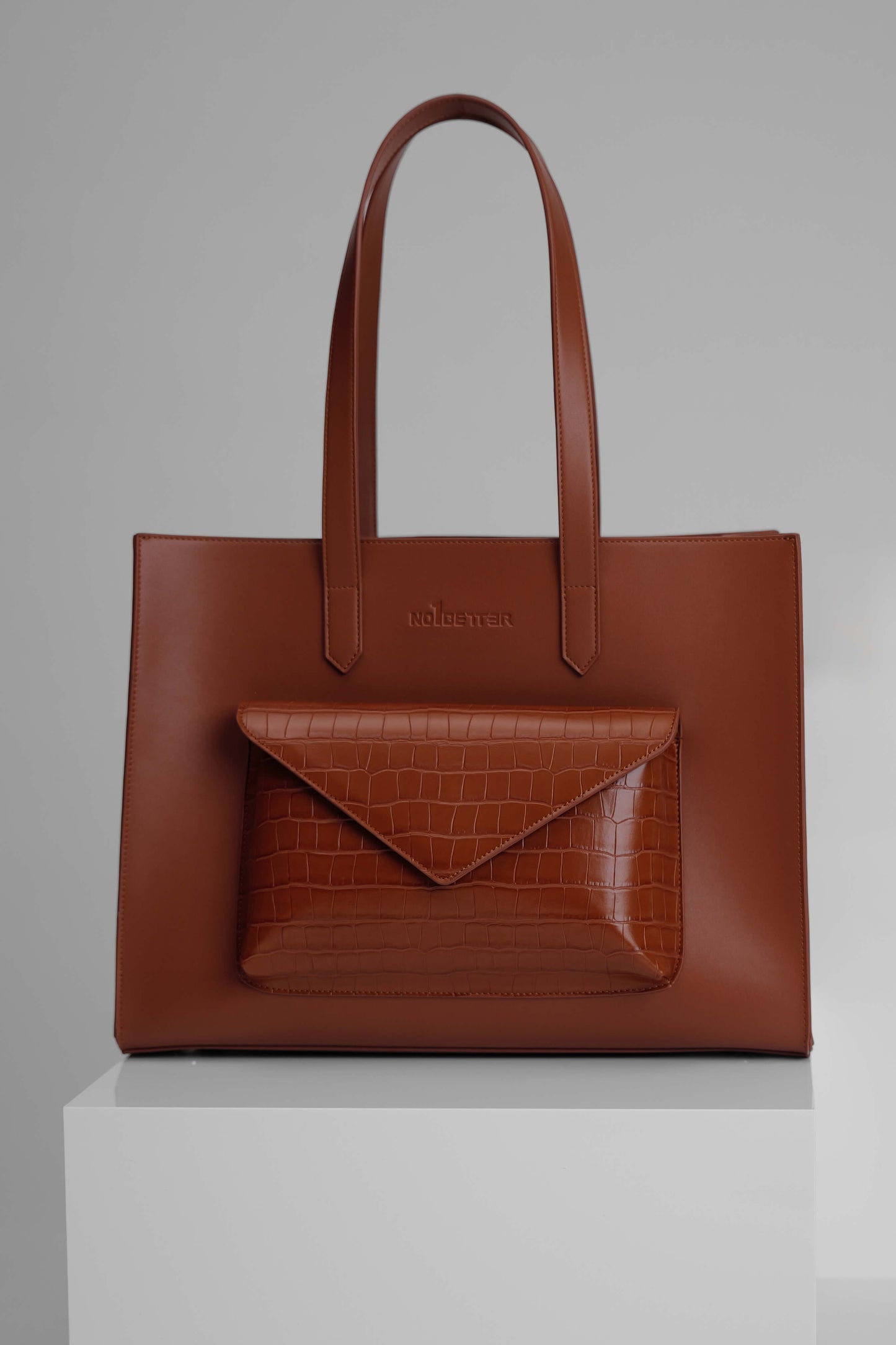 "TOTE LA SEMAINE" - BROWN