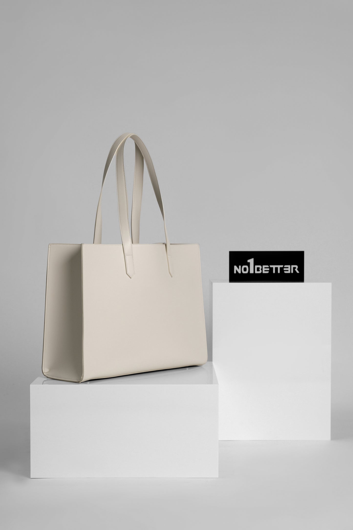 "TOTE LA SEMAINE" - WHITE