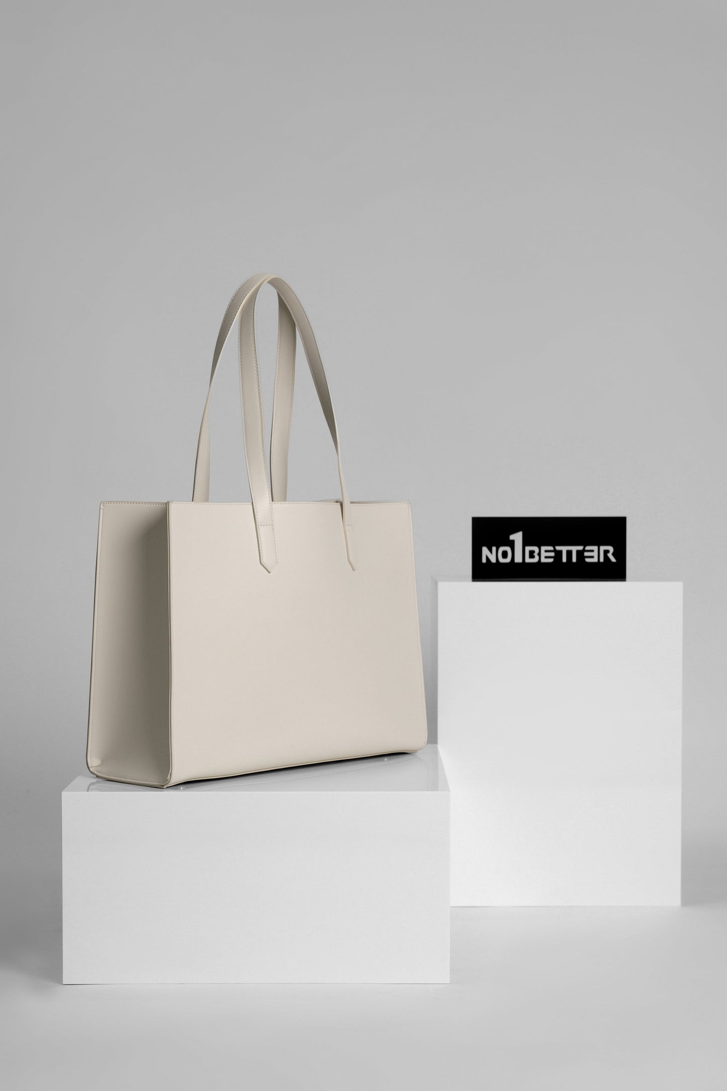 "TOTE LA SEMAINE" - WHITE