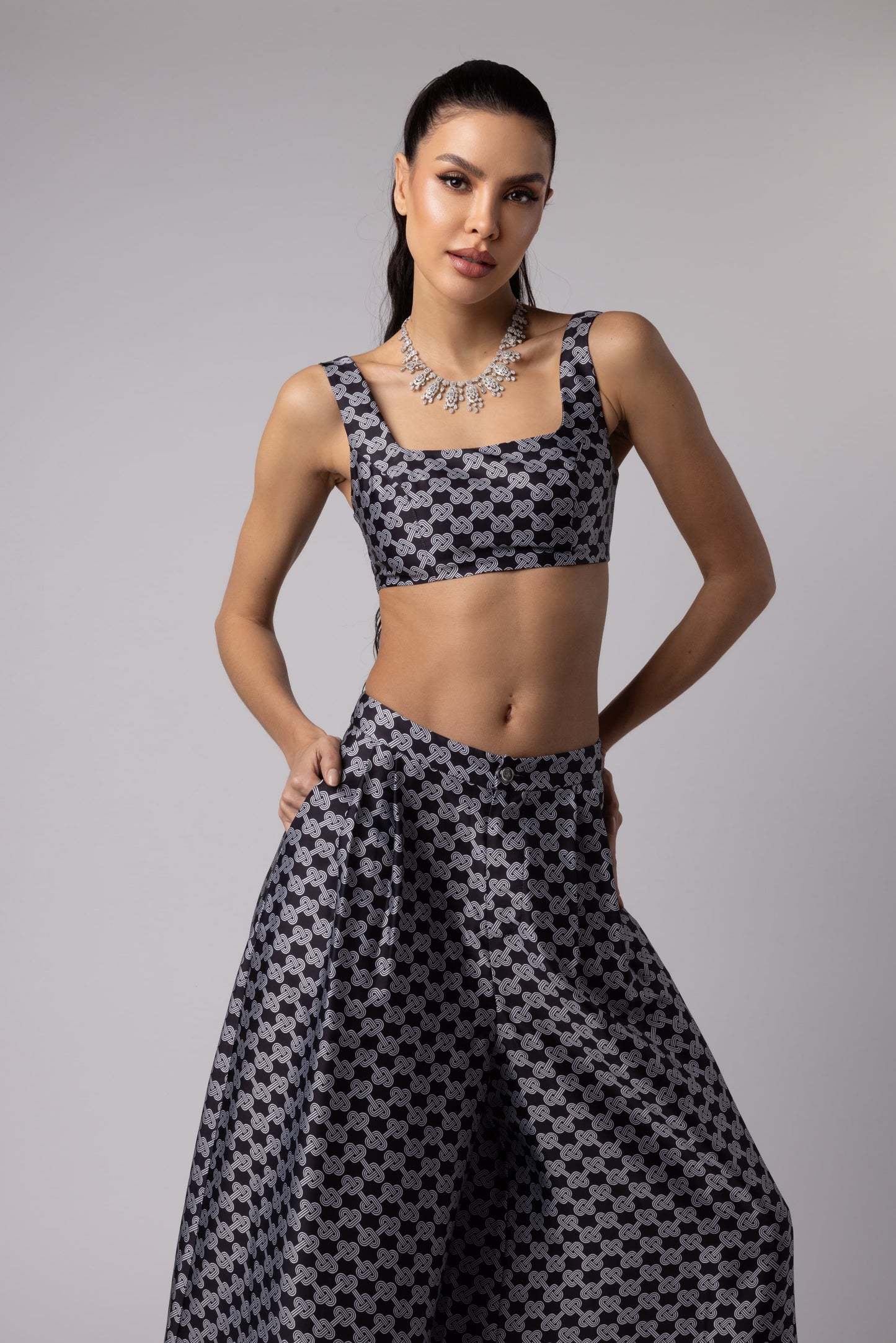 LOLITA - BHEART BLACK