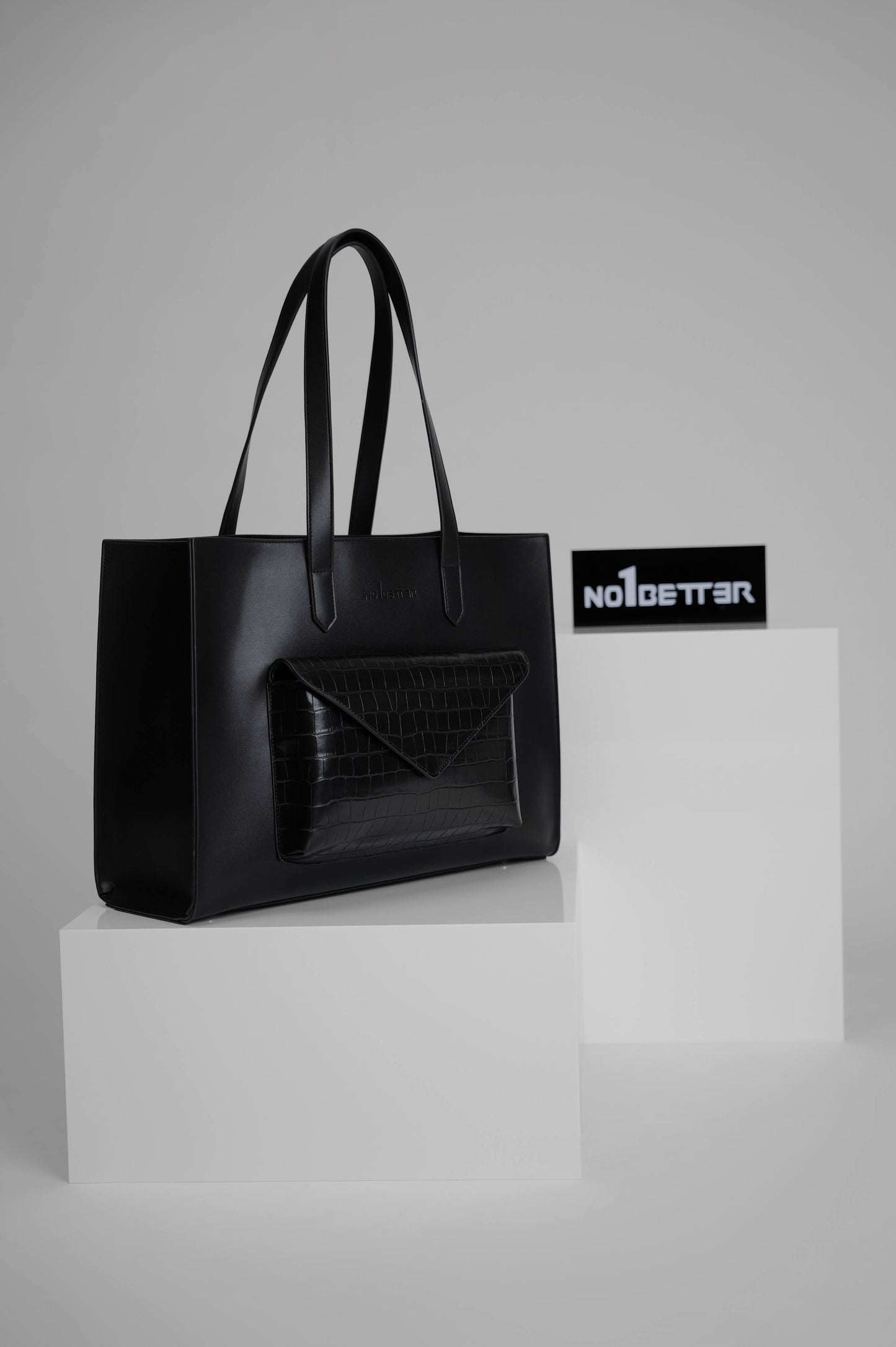 "TOTE LA SEMAINE" -  BLACK