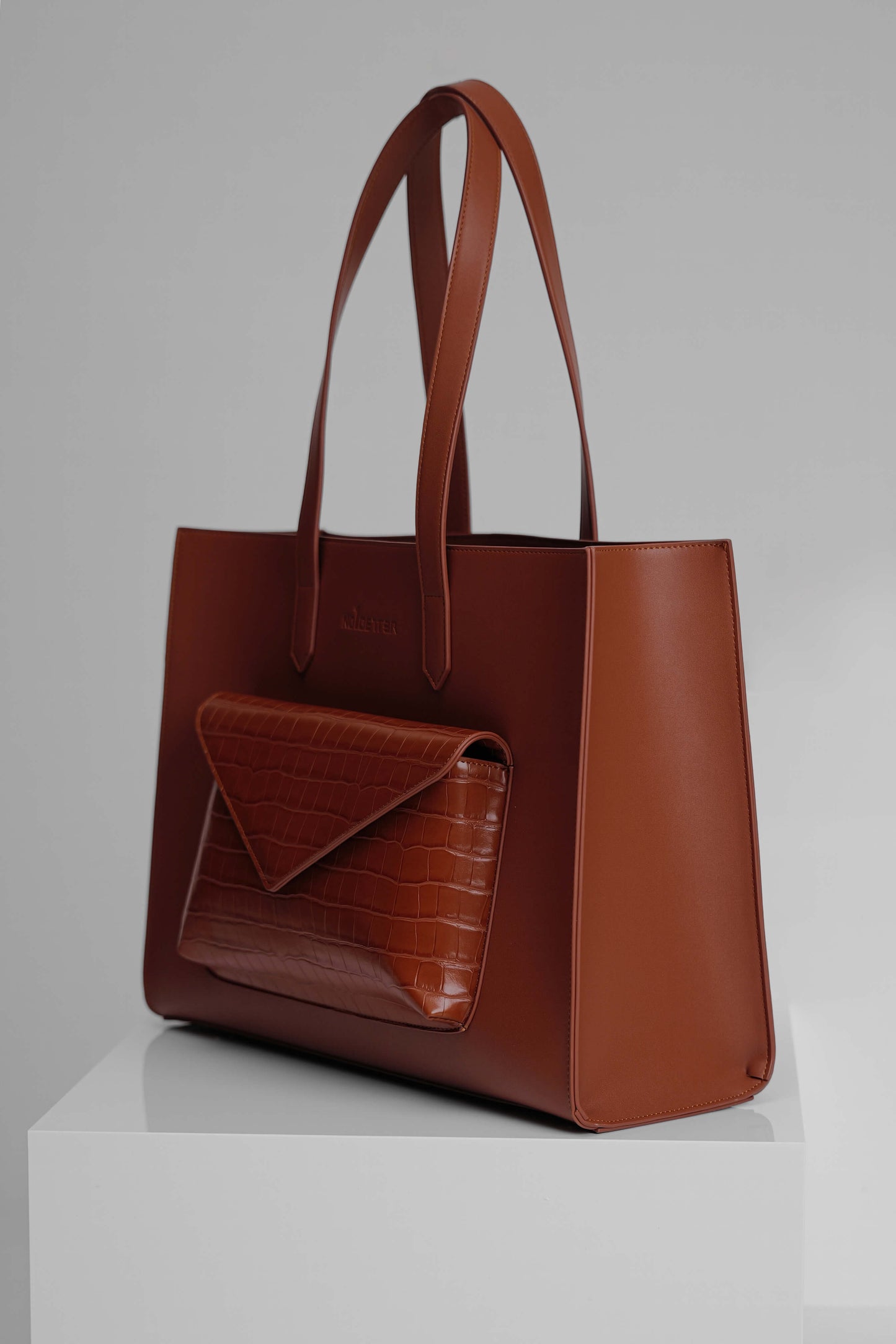 "TOTE LA SEMAINE" -  BROWN